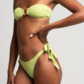 Hiyas Bikini Algae
